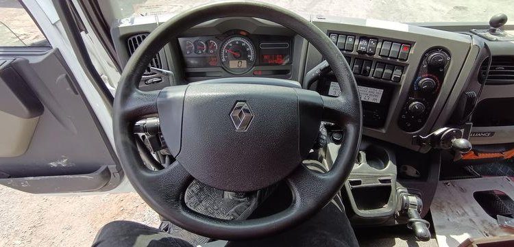 RENAULT MIDLUM 270 DXI CITERNE ,18 HEAVY  13000L – PTAC 19 TONNES – DIESEL -234400 KMS BLANC DH-849-KB
