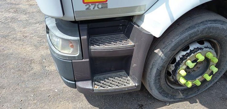 RENAULT MIDLUM 270 DXI CITERNE ,18 HEAVY  13000L – PTAC 19 TONNES – DIESEL -234400 KMS BLANC DH-849-KB