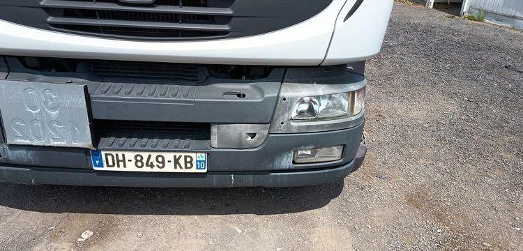 RENAULT MIDLUM 270 DXI CITERNE ,18 HEAVY  13000L – PTAC 19 TONNES – DIESEL -234400 KMS BLANC DH-849-KB