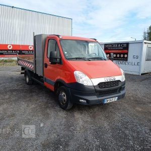 IVECO 35C13 BENNE SIMPLE CABINE COFFRE  DH-945-ST