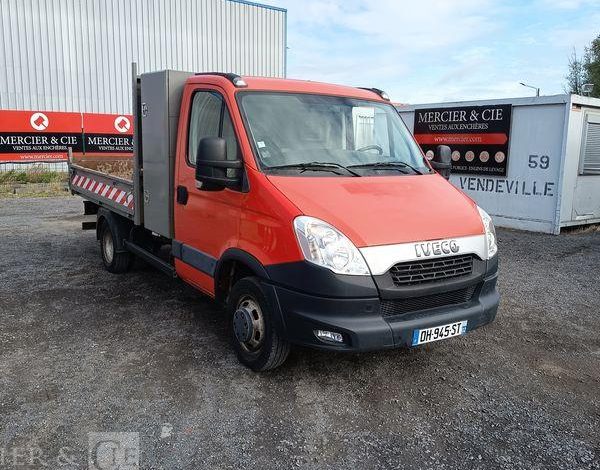 IVECO 35C13 BENNE SIMPLE CABINE COFFRE  DH-945-ST