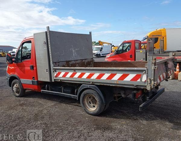 IVECO 35C13 BENNE SIMPLE CABINE COFFRE  DH-945-ST