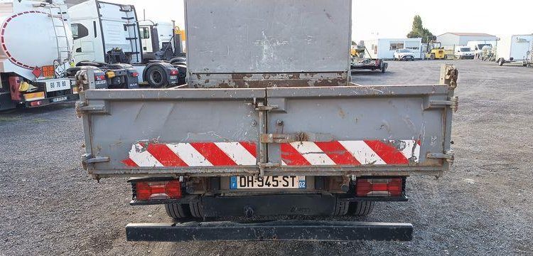 IVECO 35C13 BENNE SIMPLE CABINE COFFRE  DH-945-ST