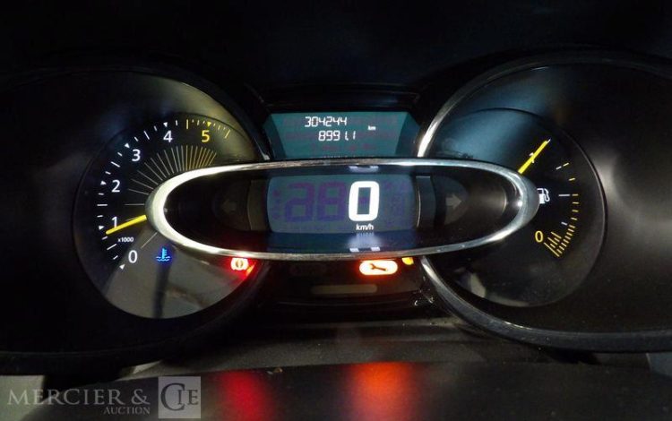RENAULT CLIO STE AIR DCI 75CH  DJ-917-LC