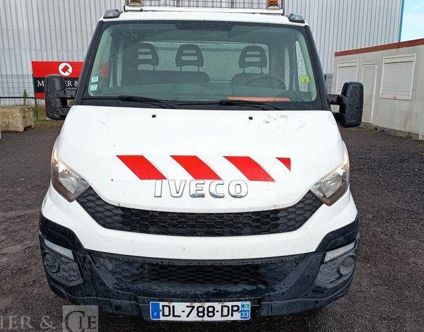IVECO DAILY BENNE AVEC COFFRE AICIER DIESEL BLANC DL-788-DP