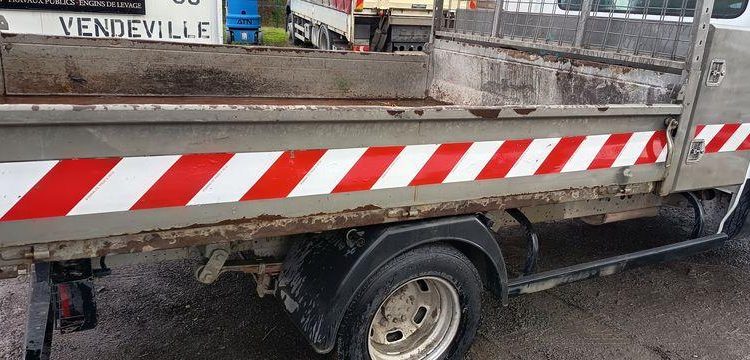IVECO DAILY BENNE AVEC COFFRE AICIER DIESEL BLANC DL-788-DP