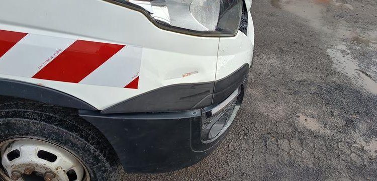 IVECO DAILY BENNE AVEC COFFRE AICIER DIESEL BLANC DL-788-DP
