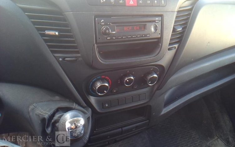 IVECO 35C BENNE  NON ROULANT TREUIL  DS-345-CE