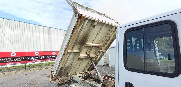 IVECO 35C DOUBLE CABINE BENNE  DV-824-LQ