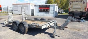 HUBIERE REMORQUE PORTE ENGIN 2T8  DZ-087-EL