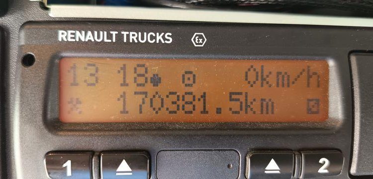 RENAULT CITERNE D19 HIGH P4X2 280E6 13500L – PTAC 19 TONNES –  DIESEL – 170381 KMS BLANC EK-079-DL