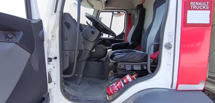 RENAULT CITERNE D19 HIGH P4X2 280E6 13500L – PTAC 19 TONNES –  DIESEL – 170381 KMS BLANC EK-079-DL