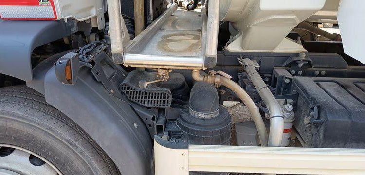 RENAULT CITERNE D19 HIGH P4X2 280E6 13500L – PTAC 19 TONNES –  DIESEL – 170381 KMS BLANC EK-079-DL