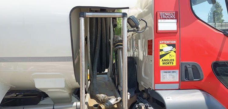 RENAULT CITERNE D19 HIGH P4X2 280E6 13500L – PTAC 19 TONNES –  DIESEL – 170381 KMS BLANC EK-079-DL