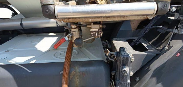 RENAULT CITERNE D19 HIGH P4X2 280E6 13500L – PTAC 19 TONNES –  DIESEL – 170381 KMS BLANC EK-079-DL