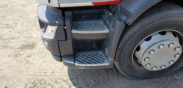 RENAULT CITERNE D19 HIGH P4X2 280E6 13500L – PTAC 19 TONNES –  DIESEL – 170381 KMS BLANC EK-079-DL