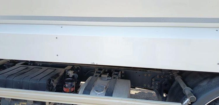RENAULT CITERNE D19 HIGH P4X2 280E6 13500L – PTAC 19 TONNES –  DIESEL – 170381 KMS BLANC EK-079-DL