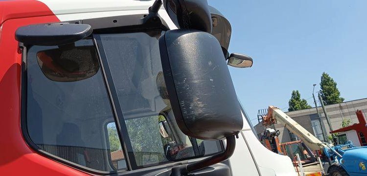 RENAULT CITERNE D19 HIGH P4X2 280E6 13500L – PTAC 19 TONNES –  DIESEL – 170381 KMS BLANC EK-079-DL