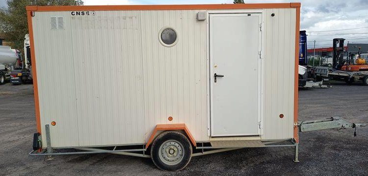 CNSE ABRI CHANTIER 9M2 ISOLE + WC  EK-675-CE