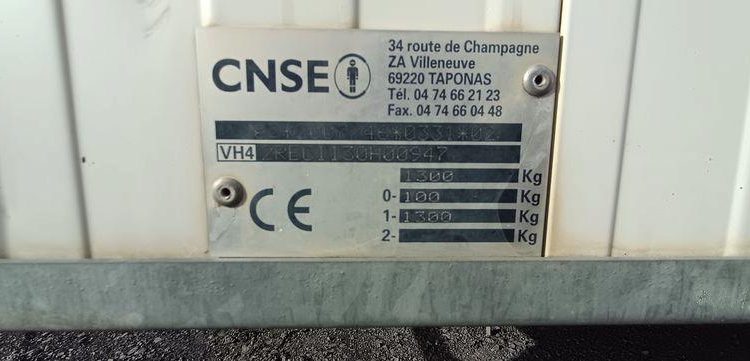 CNSE ABRI CHANTIER 9M2 ISOLE + WC  EK-675-CE
