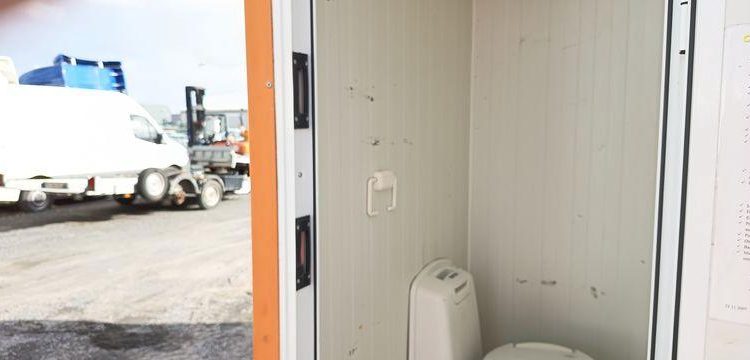 CNSE ABRI CHANTIER 9M2 ISOLE + WC  EK-675-CE