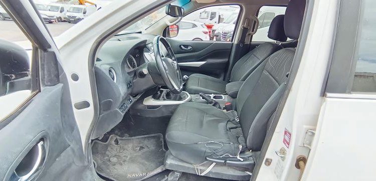 NISSAN NP 300 NAVARA (D23) 2.3 DCI 16V DOUBLE CABINE 4WD 190 CV – DIESEL – 105335 KMS BLANC EM-700-HP