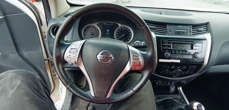 NISSAN NP 300 NAVARA (D23) 2.3 DCI 16V DOUBLE CABINE 4WD 190 CV – DIESEL – 105335 KMS BLANC EM-700-HP