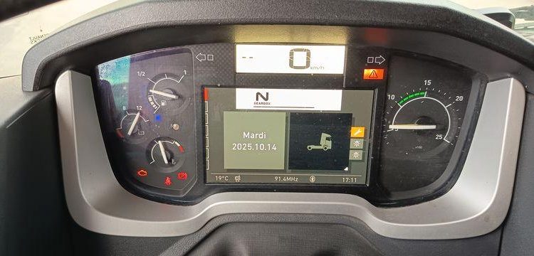 RENAULT T 480 COMFORT EQUIPE HYDRAULIQUE  EN-739-HE