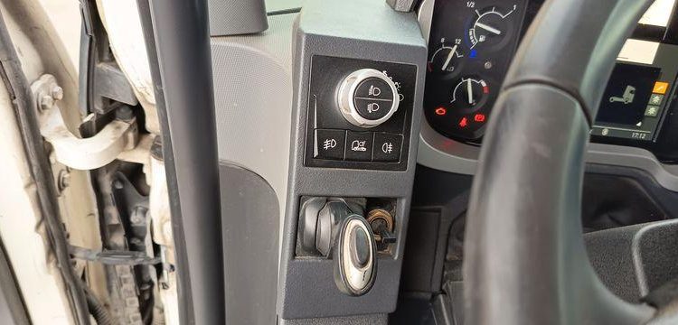 RENAULT T 480 COMFORT EQUIPE HYDRAULIQUE  EN-739-HE