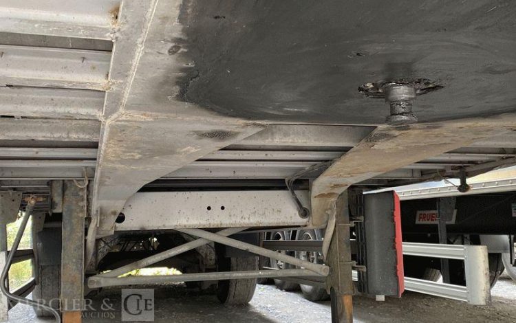 FRUEHAUF SEMI REMORQUE BACHEE – VENTE SUR DESIGNATION  EP-122-MK