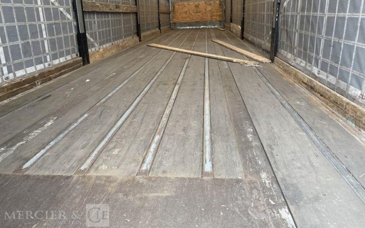 FRUEHAUF SEMI REMORQUE BACHEE – VENTE SUR DESIGNATION  EP-122-MK