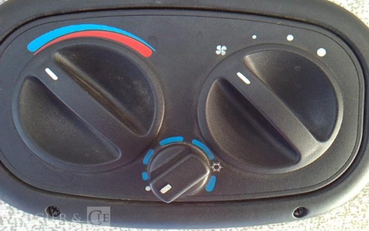 NEW HOLLAND TRACTEUR T4,75V CAB – 43- DUAL COMMAND 2228H BLEU EP-722-QR