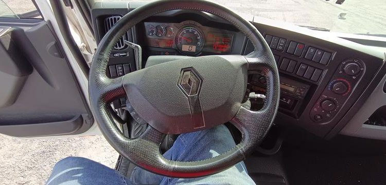 RENAULT PORTEUR D19 WIDE PAROIS LATERALES SOUPLESCOULISSANTES 8M 2 ESSIEUX SUSP. AIR HAY  EQ-439-GM