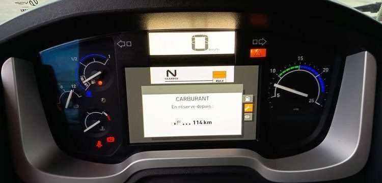 RENAULT T 520 DOUBLE RESERVOIR  ES-184-EA
