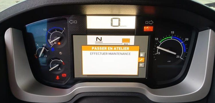 RENAULT T 520 DOUBLE RESERVOIR  ES-184-EA