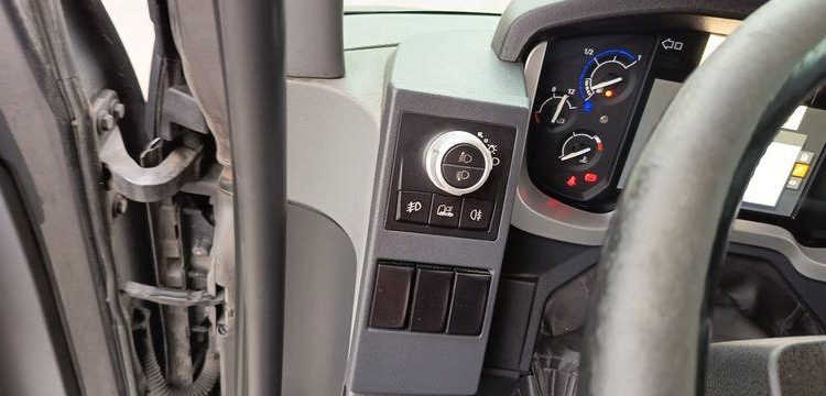 RENAULT T 520 DOUBLE RESERVOIR  ES-184-EA
