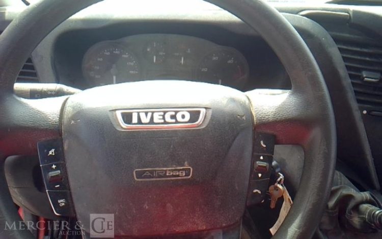 IVECO 35C12 BENNE SIMPLE CABINE NON ROULANT  ES-987-DJ