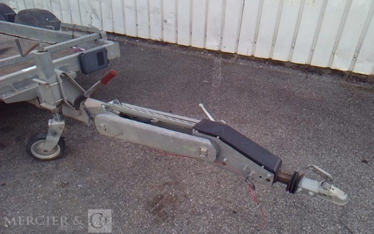 HUBIERE REMORQUE PORTE ENGIN 2T8  EV-452-XM