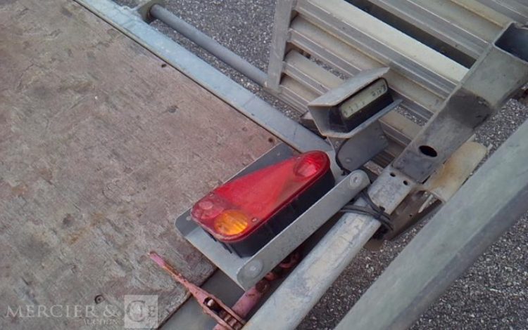 HUBIERE REMORQUE PORTE ENGIN 2T8  EV-452-XM