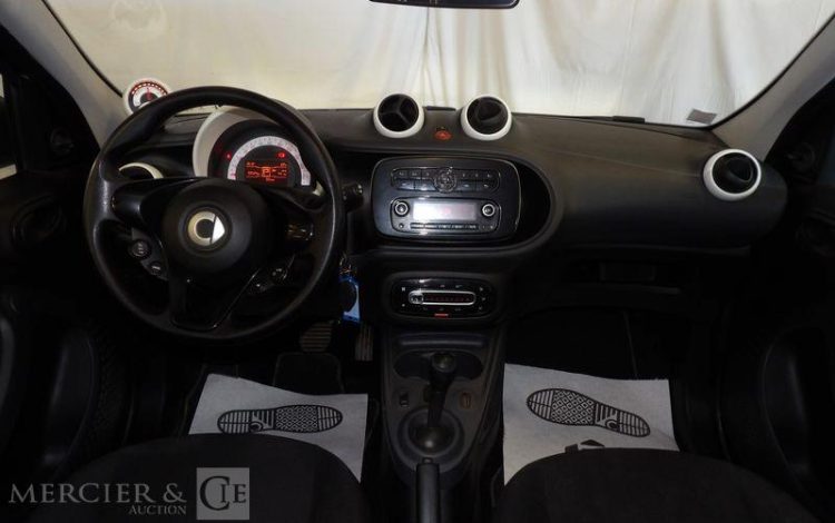SMART EQ FORFOUR ELECTRIC 80 56PPM 1,6KWH PURE BVA  EY-883-CX