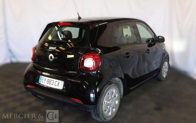 SMART EQ FORFOUR ELECTRIC 80 56PPM 1,6KWH PURE BVA  EY-883-CX
