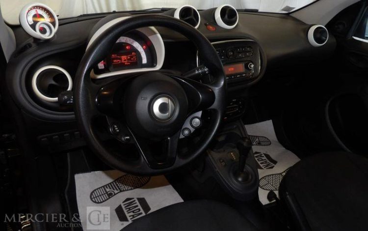 SMART EQ FORFOUR ELECTRIC 80 56PPM 1,6KWH PURE BVA  EY-883-CX