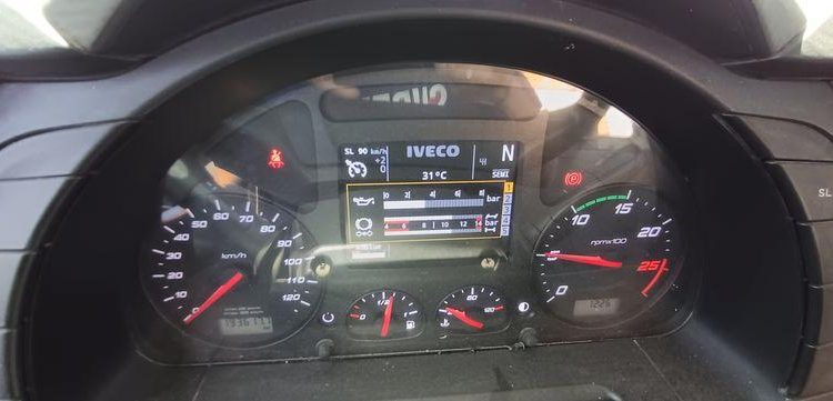 IVECO IVECO STRALIS AD260 S420CH – PTAC : 32 TONNES – JAUNE EY-985-FS