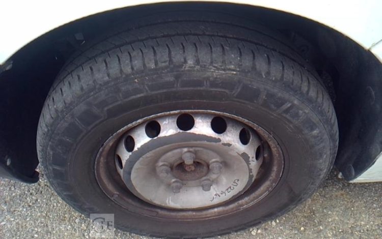 RENAULT MASTER EQUIPE AVEC UNE NACELLE 12M  NON ROULANT TREUIL  FB-677-TN