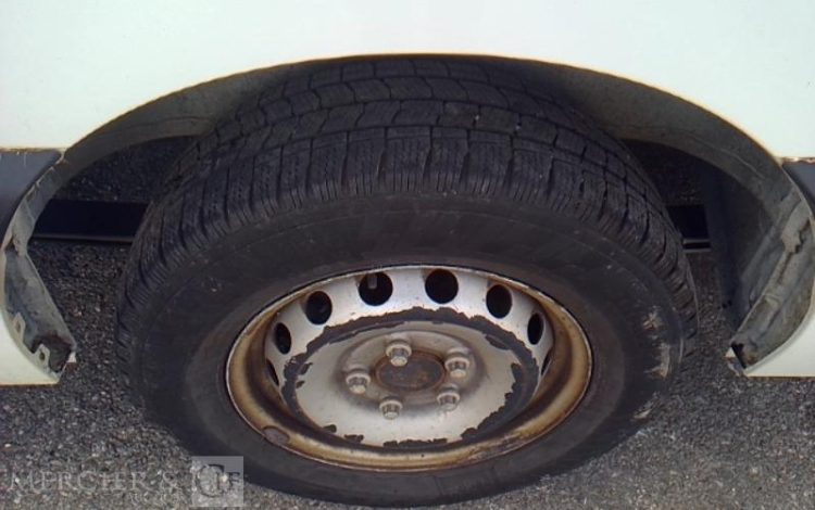 RENAULT MASTER EQUIPE AVEC UNE NACELLE 12M  NON ROULANT TREUIL  FB-677-TN