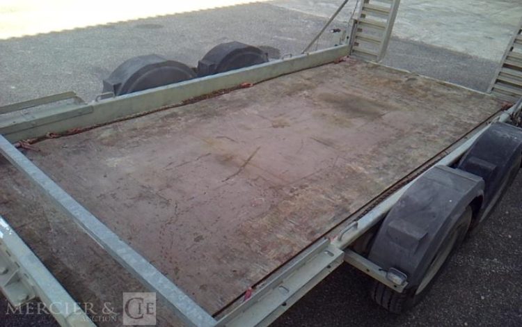 HUBIERE REMORQUE PORTE ENGIN CU 2T8  FD-598-LV