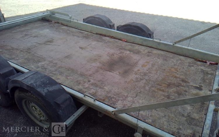 HUBIERE REMORQUE PORTE ENGIN CU 2T8  FD-598-LV