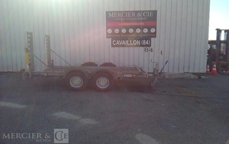 HUBIERE REMORQUE PORTE ENGIN 2T8  FE-387-SD