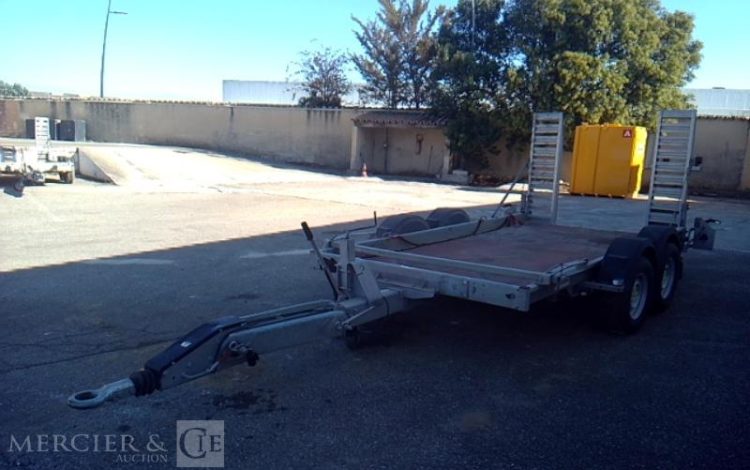 HUBIERE REMORQUE PORTE ENGIN 2T8  FE-387-SD