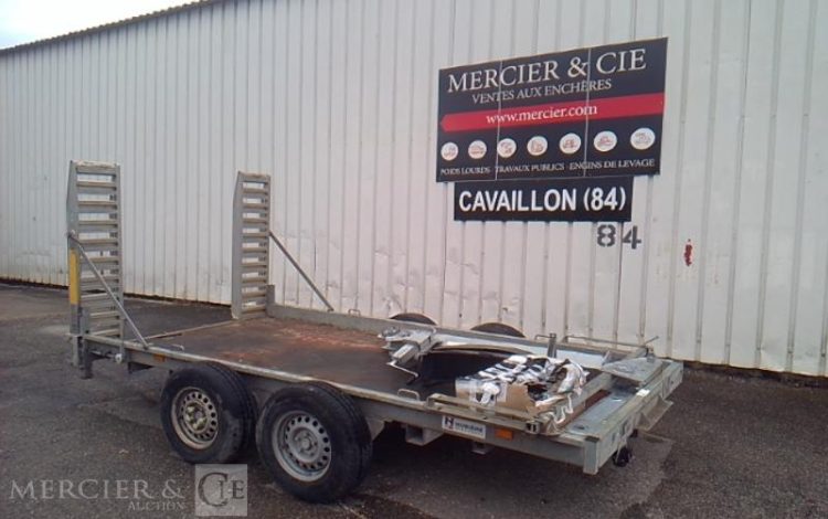 HUBIERE REMORQUE PORTE ENGIN 2T8  FE-431-SD